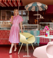 Züco Designstuhl Little Perillo Kunsttoffschale Vierbeiner alu poliert