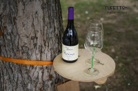 Tree Hugger Tisch aus Birkensperrholz – mobil & baumhängend